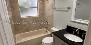 9976 Twin Lakes Dr Gallery 17