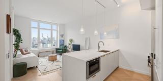 2918 41st Ave Apt 16B Gallery 1