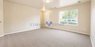 Large 4 Bedroom Home with Bonus Room! Large 4 Bedroom Home with Bonus Room! Gallery 6
