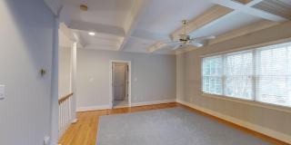 Stunning Brick Home in Cotswold in Quiet cul-de-sac Gallery 25