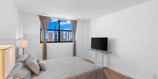 290 174th St Gallery 14