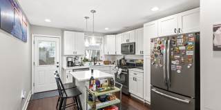 Stunning 2 Bed, 2.5 Bath Home in the Heart of Fishtown! Gallery 25