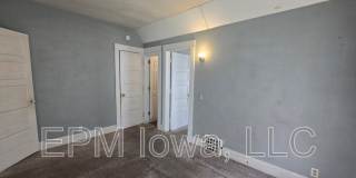 408 Locust St Gallery 11