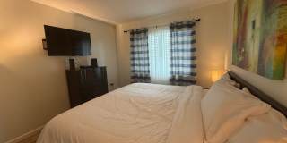 Beatifully updated Beach condo FULLY FURNISHED ANNUAL RENTAL 2/2 Gallery 27