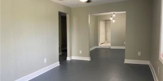 1000 West 53rd Street - Lower Unit Gallery 10
