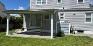 277 Jackson Avenue Gallery 22