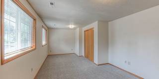Quiet area near 162nd, Southern exposure, A/C, FP-4BR Gallery 11