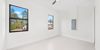 1805 W 10th Street Gallery 19