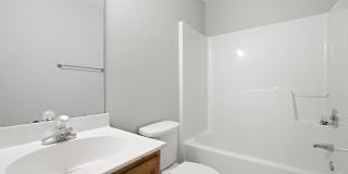 Newly renovated 3Bd 2.5bath SFH in Chadbury Concord Gallery 21