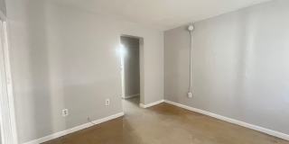 Cozy 1-Bedroom Apartments in a Charming 10-Unit Complex Gallery 4