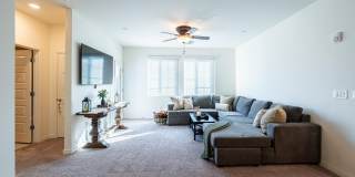 2750 S Voyager Drive Gallery 7