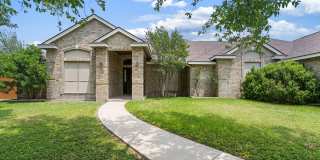 Gorgeous home for rent on 307 Echo Valley Gallery 1
