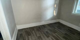 746 East Laurel Street - 1 Gallery 19