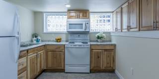 Adorable home with 3 Units in Tacoma Gallery 10