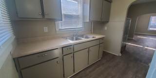 Updated 3 Bedroom, 1 Bathroom Home! Gallery 6