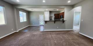 Beautiful Single Story 3 Bedroom close to Cadence Gallery 9