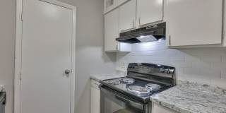 Solana at Brentwood Gallery 31