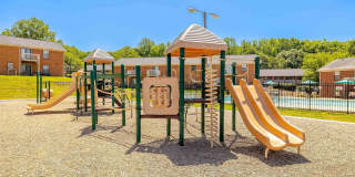 Lindsey Manor Apartments Gallery 20