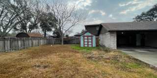 3/2 Southside 1800 sqft, pet friendly, enclosed yard Gallery 21