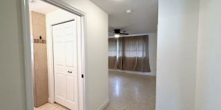 3/2/1 car garage in S. Ft. Myers Off Cypress Lake! Gallery 15
