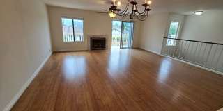 Beautifully Updated West Clairemont Townhome – Prime 92117 Location! Gallery 11