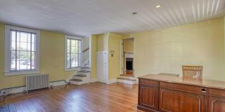 133 N WASHINGTON Street Gallery 1