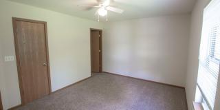 Four Bedroom, Three Bathroom Duplex with Attached Garage Gallery 17
