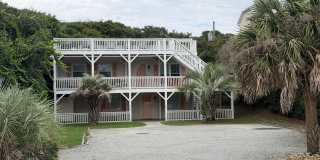 5708 Emerald Drive Gallery 1