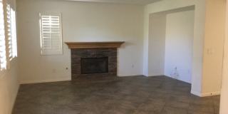3 Bedroom 2 Bathroom Home in Corona Gallery 7