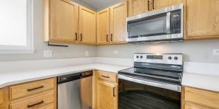 Totally Updated 3 Bedroom 4 Bath home Gallery 7