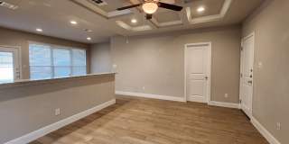 Great Location off County Line Rd /  3/2.5/2 Duplex / Fridge / Fenced in Yard with Covered Patio / NBISD Gallery 5