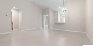 LIKE NEW 3/2/1 TOWNHOUSE IN BEAUTIFUL SEMINOLE WOODS Gallery 8