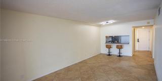 109 Lake Emerald Dr Gallery 27