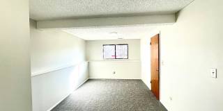 Beautifully updated 3 bedroom 2 bath home in Greeley! Gallery 11