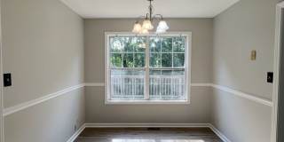 Move-In Special Available! Large Deck and Fenced Backyard! Gallery 9