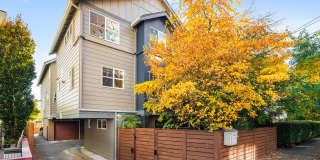 Stand-Alone Ballard Townhome with 3 En-Suite Bedrooms & A/C! Stand-Alone Ballard Townhome with 3 En-Suite Bedrooms & A/C! Gallery 1