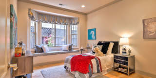 Saratoga 5 Bedrooms with Free Electricity from Solar System Gallery 17