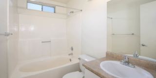 Vista Del Lago Gallery 10