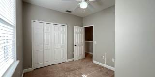 3 Bedroom Townhouse in Boone School Area Gallery 17