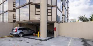 930 Kaheka St. Gallery 16