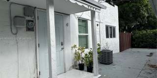 551 NW 41st St Gallery 1