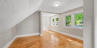 1411 Knox Avenue N Gallery 13