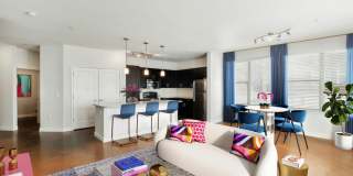 The Melrose Gallery 16