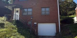 3 Bedroom Home in Port Vue! Gallery 1