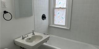 1311 W 69th Street Gallery 24