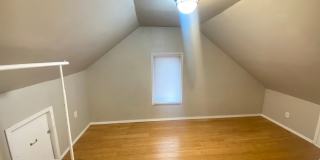 Charming 3-Bed, 1-Bath Single-Family Home! Gallery 16