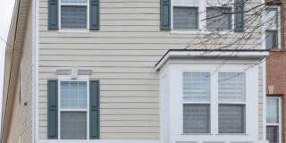Eastgate Square 4 Bed 3.5 Bath Townhome Gallery 1