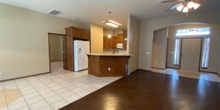 Large 3 Bed 2 Bath Home In Moore Schools With Storm Shelter!!! Gallery 10