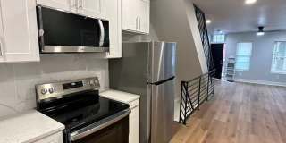 2B1.5B house in WEST PASSYUNK area Available NOW Gallery 1