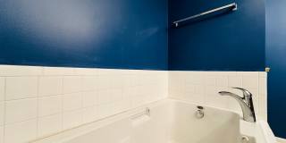 End-Unit 3BR Townhome Minutes to NCSU, Downtown & Crossroads Gallery 20